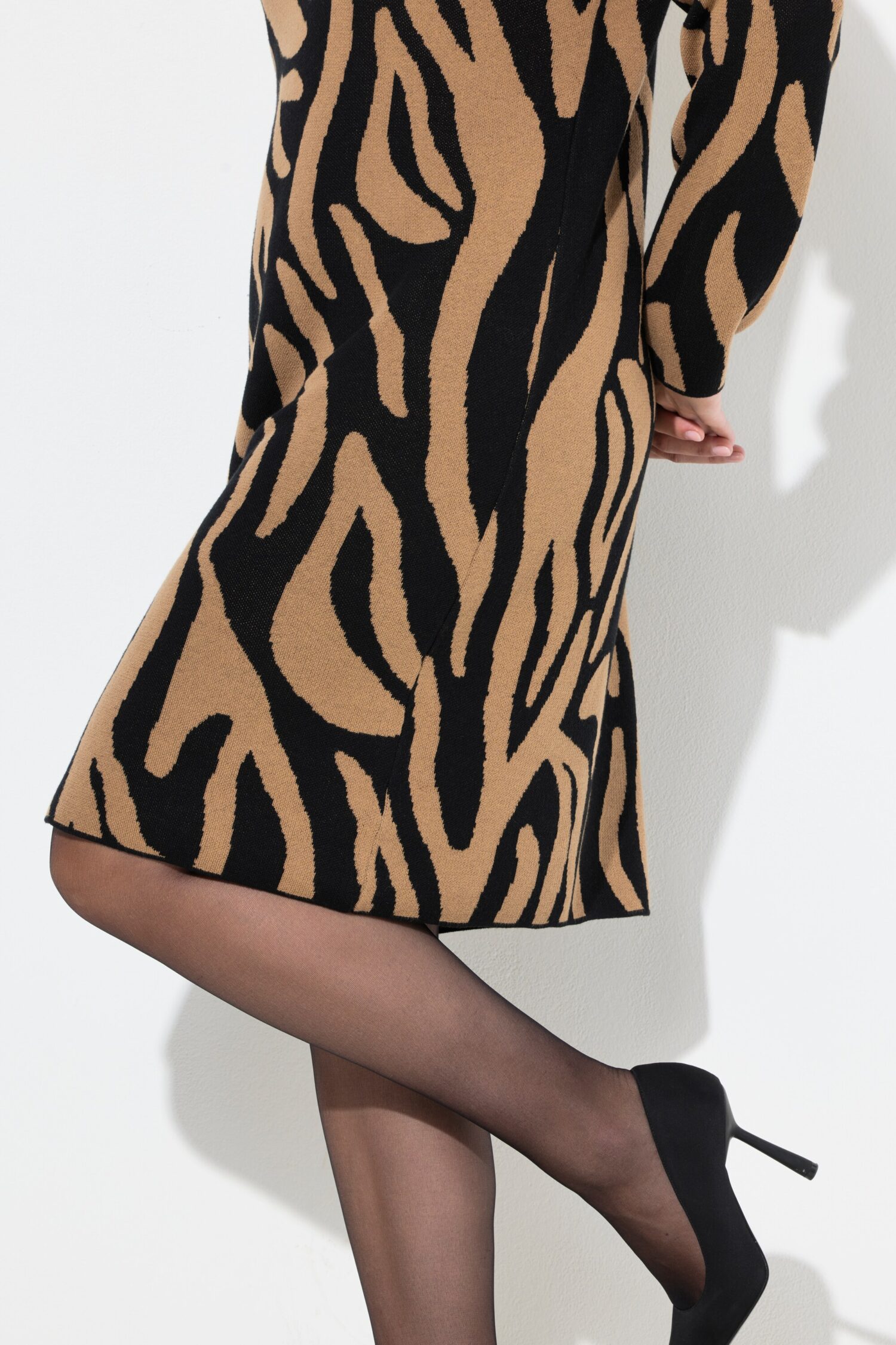 Φόρεμα oversized με μοτίβο zebra