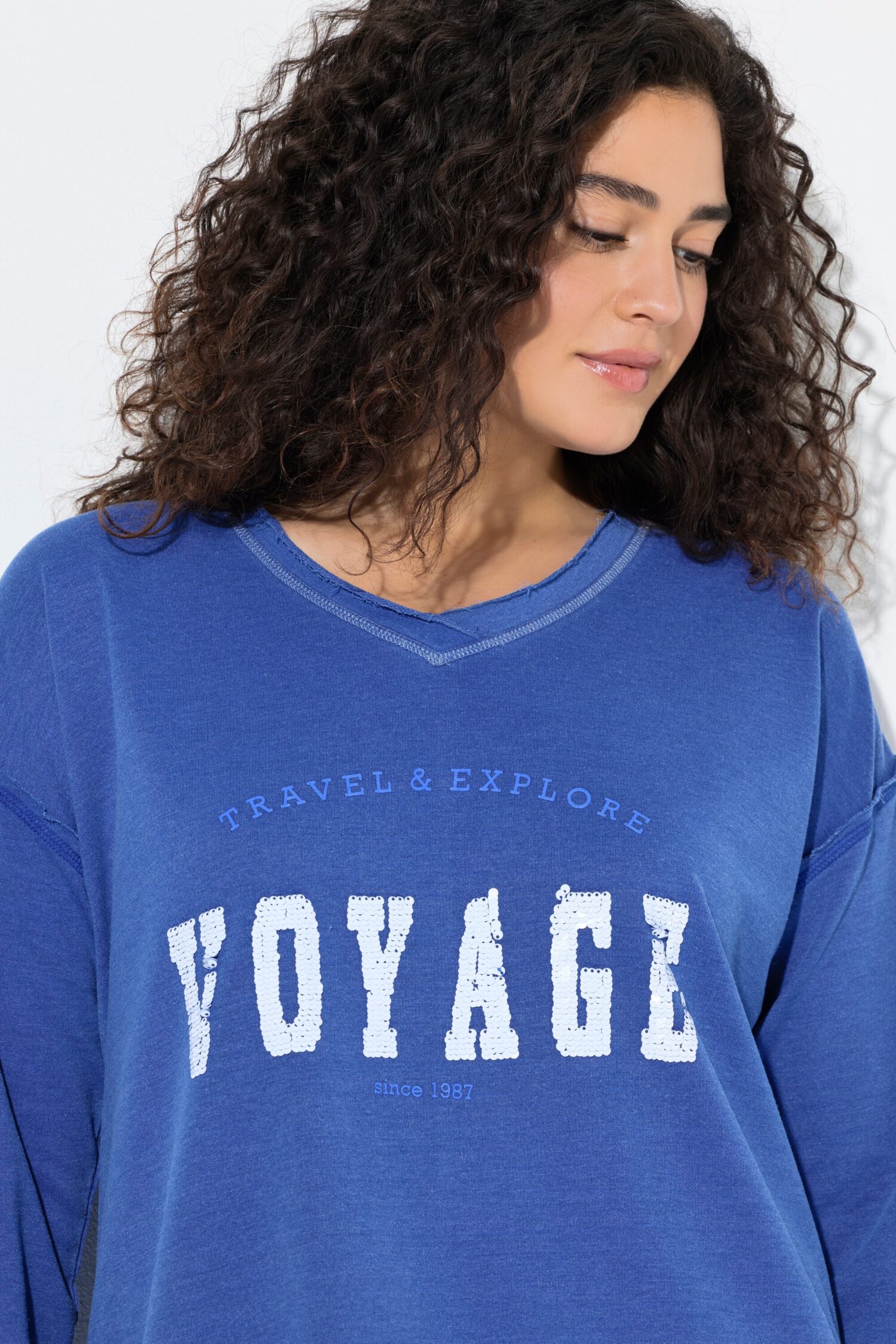Μπλούζα φούτερ με παγιέτες Voyage