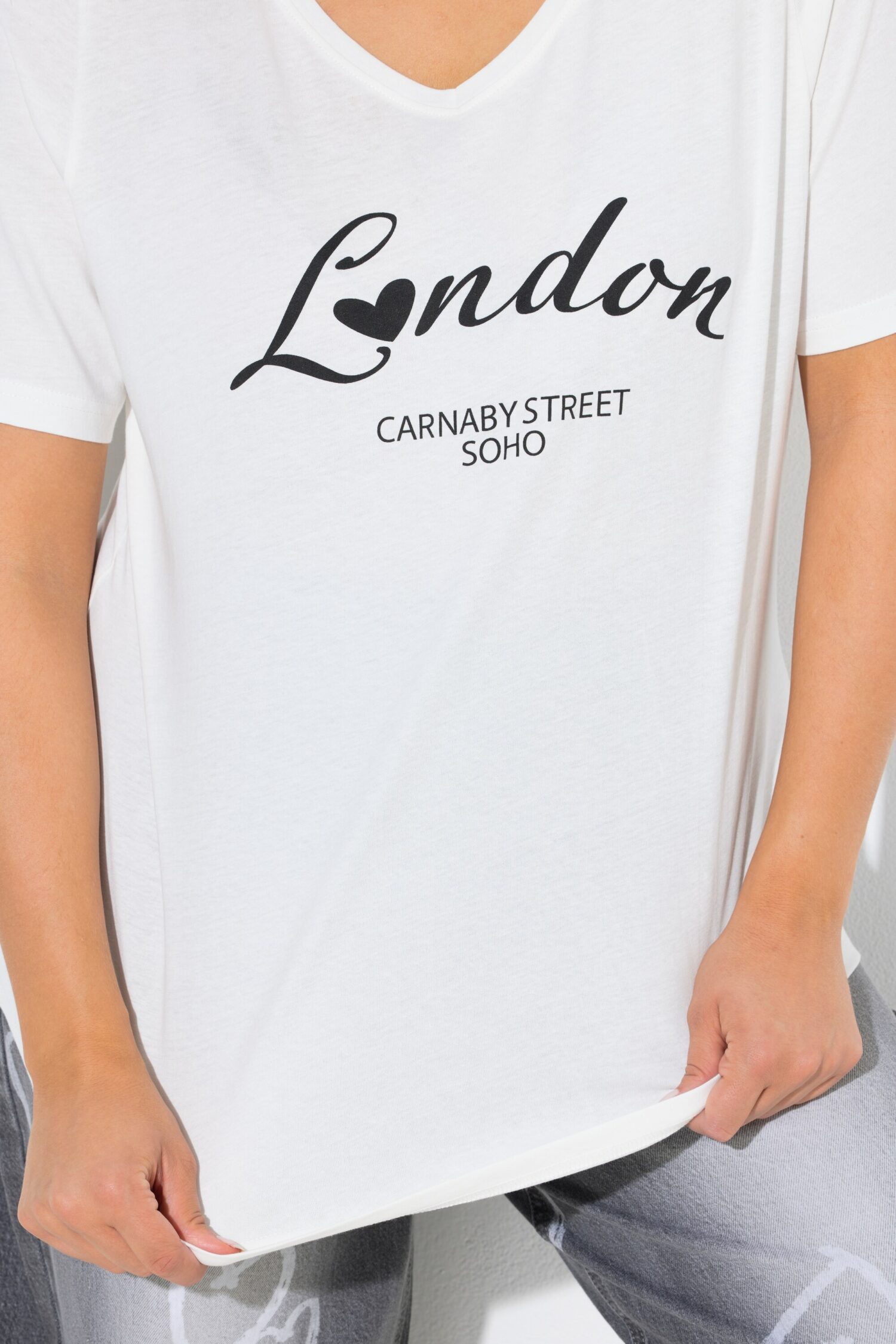 Μπλούζα με στενή εφαρμογή και τύπωμα London