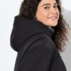 Μπουφάν με άνετη εφαρμογή και μοτίβο με γράμματα