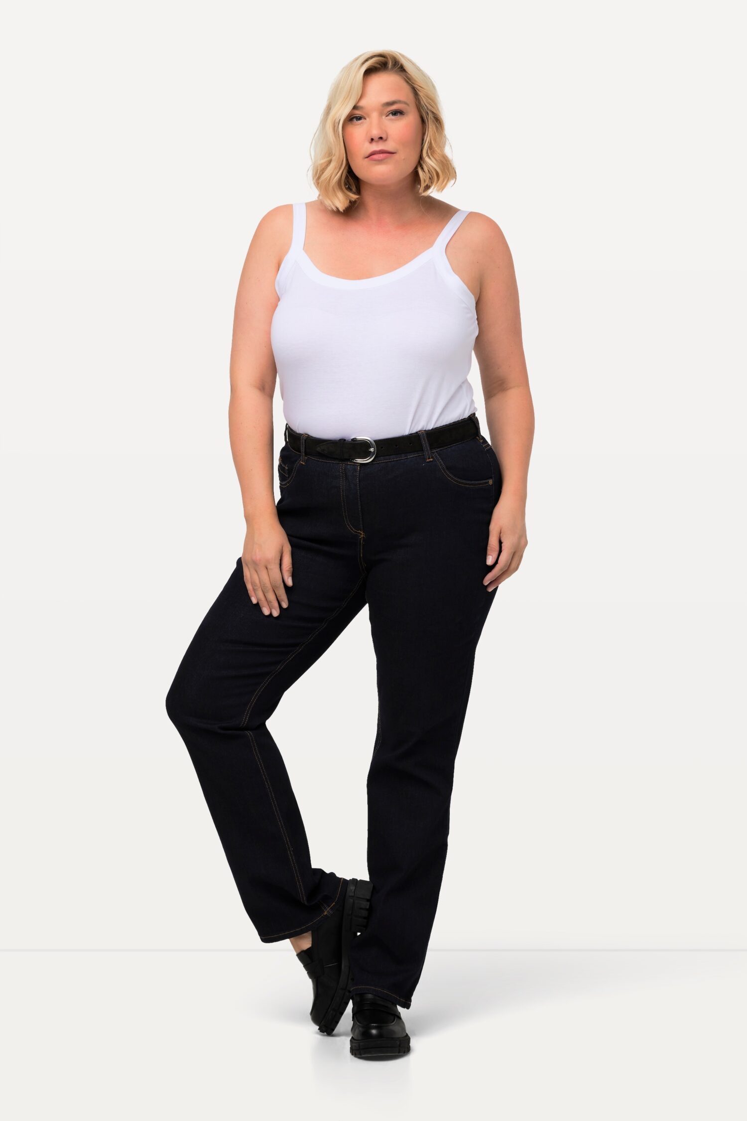 Παντελόνι τζιν bootcut, σε άνετη, ίσια γραμμή