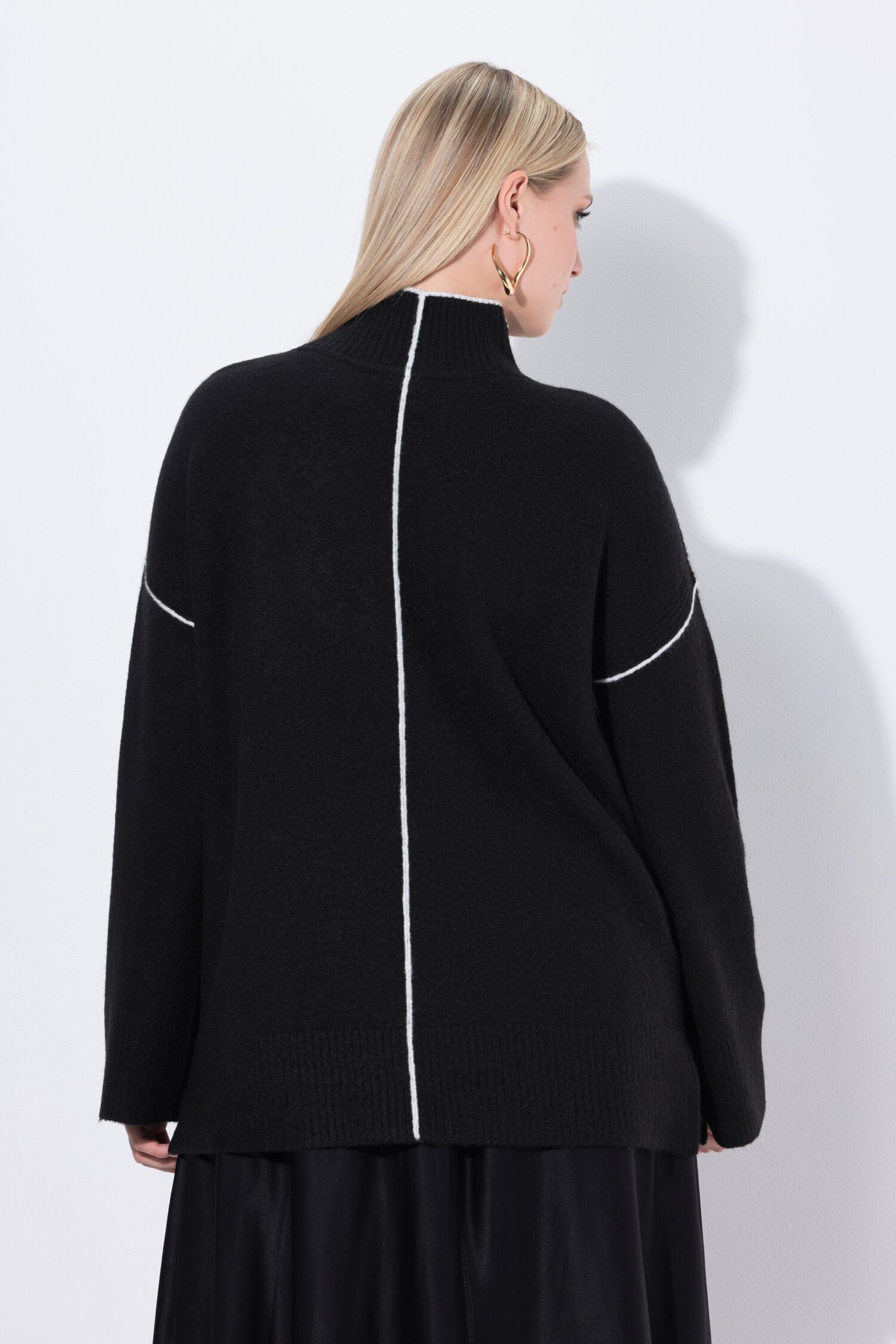 Πουλόβερ oversized με διακοσμητικές ραφές