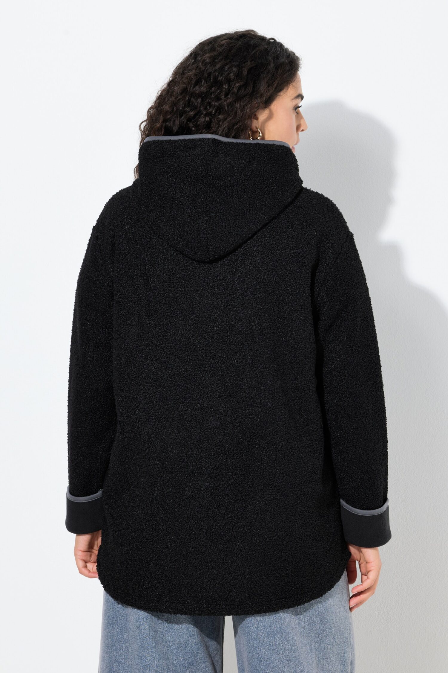 Ζακέτα, από μαλακό teddy fleece στο εσωτερικό και κουκούλα