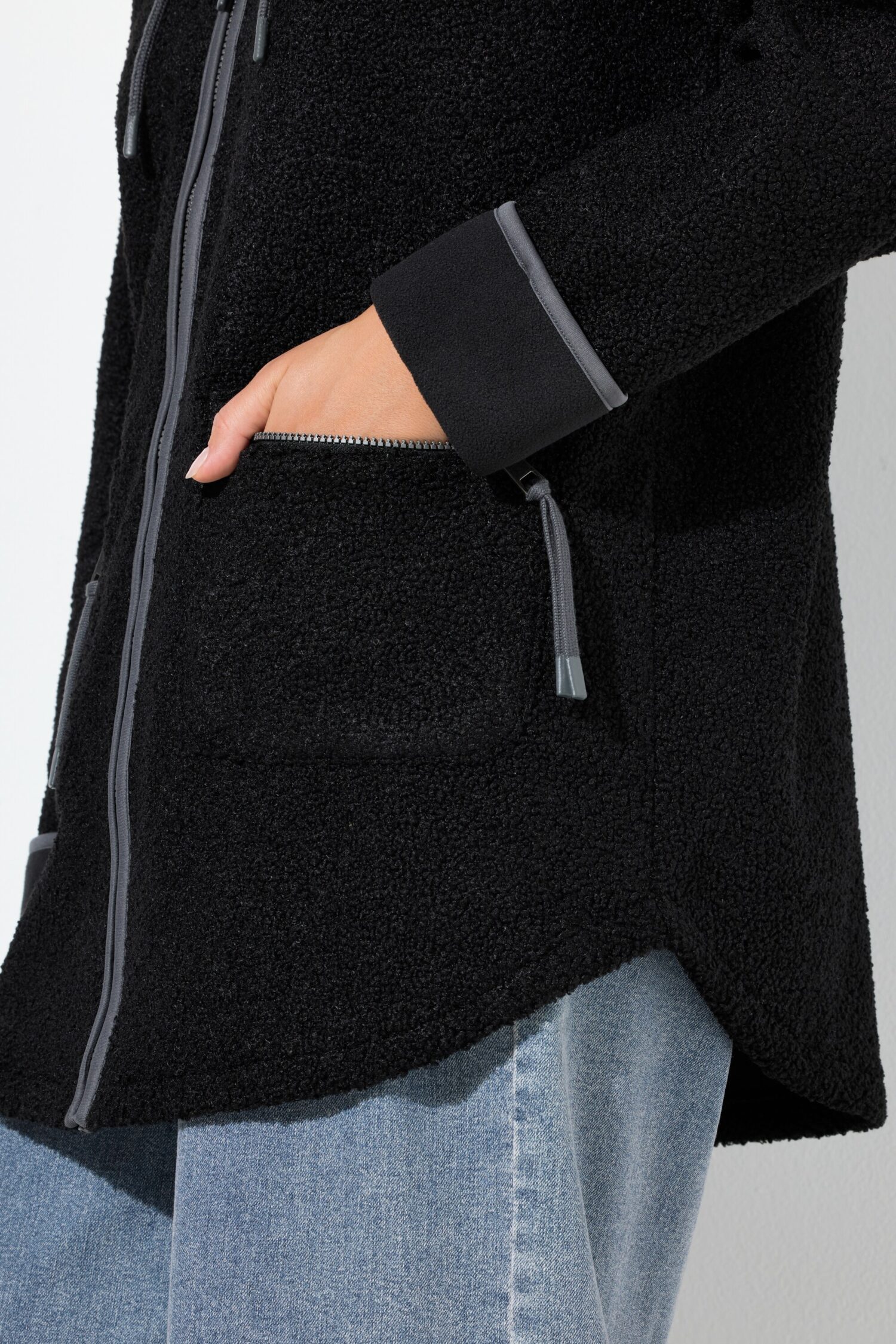 Ζακέτα, από μαλακό teddy fleece στο εσωτερικό και κουκούλα