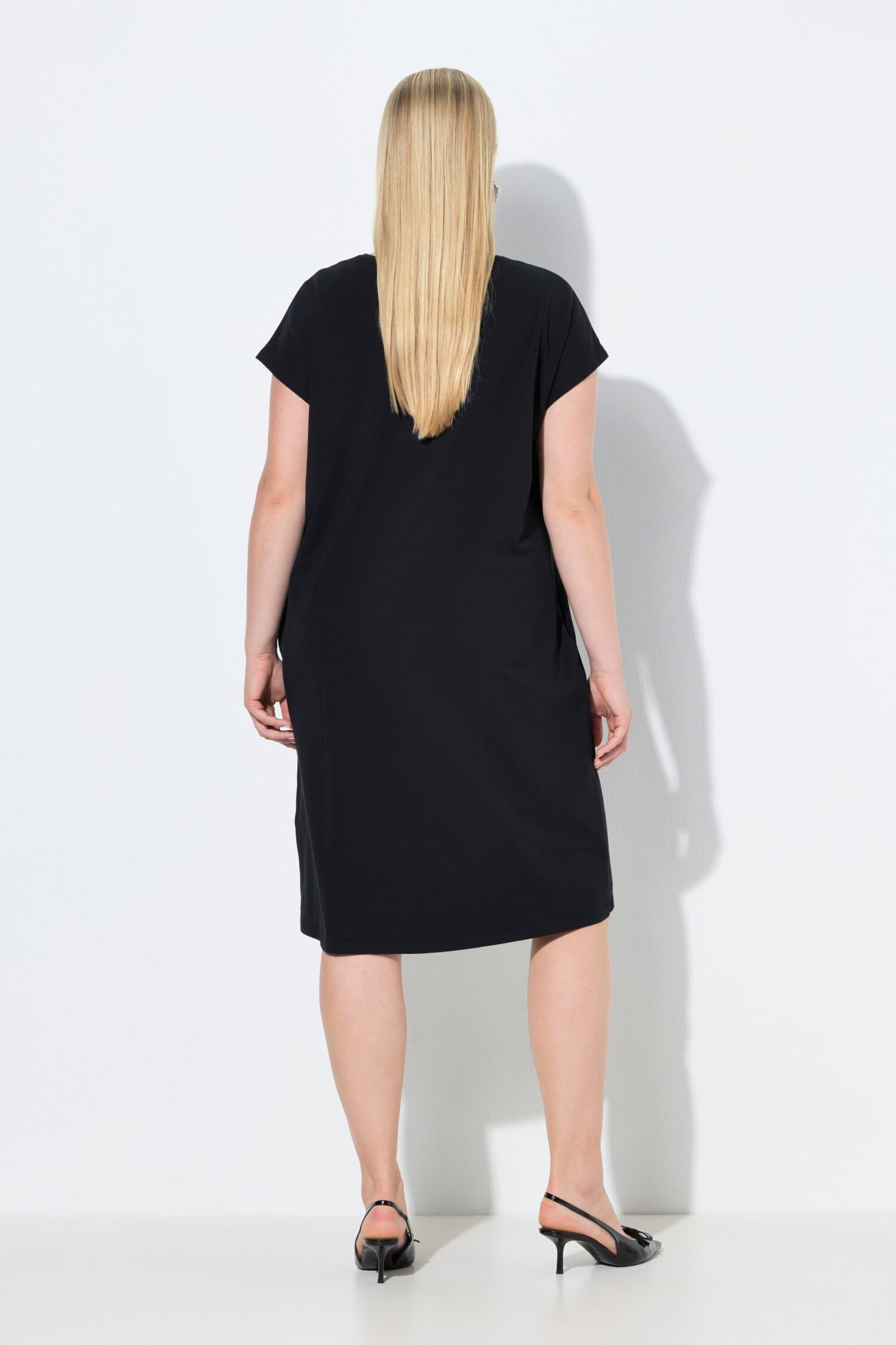 Φόρεμα oversized, σχέδιο με στρας στον ώμο