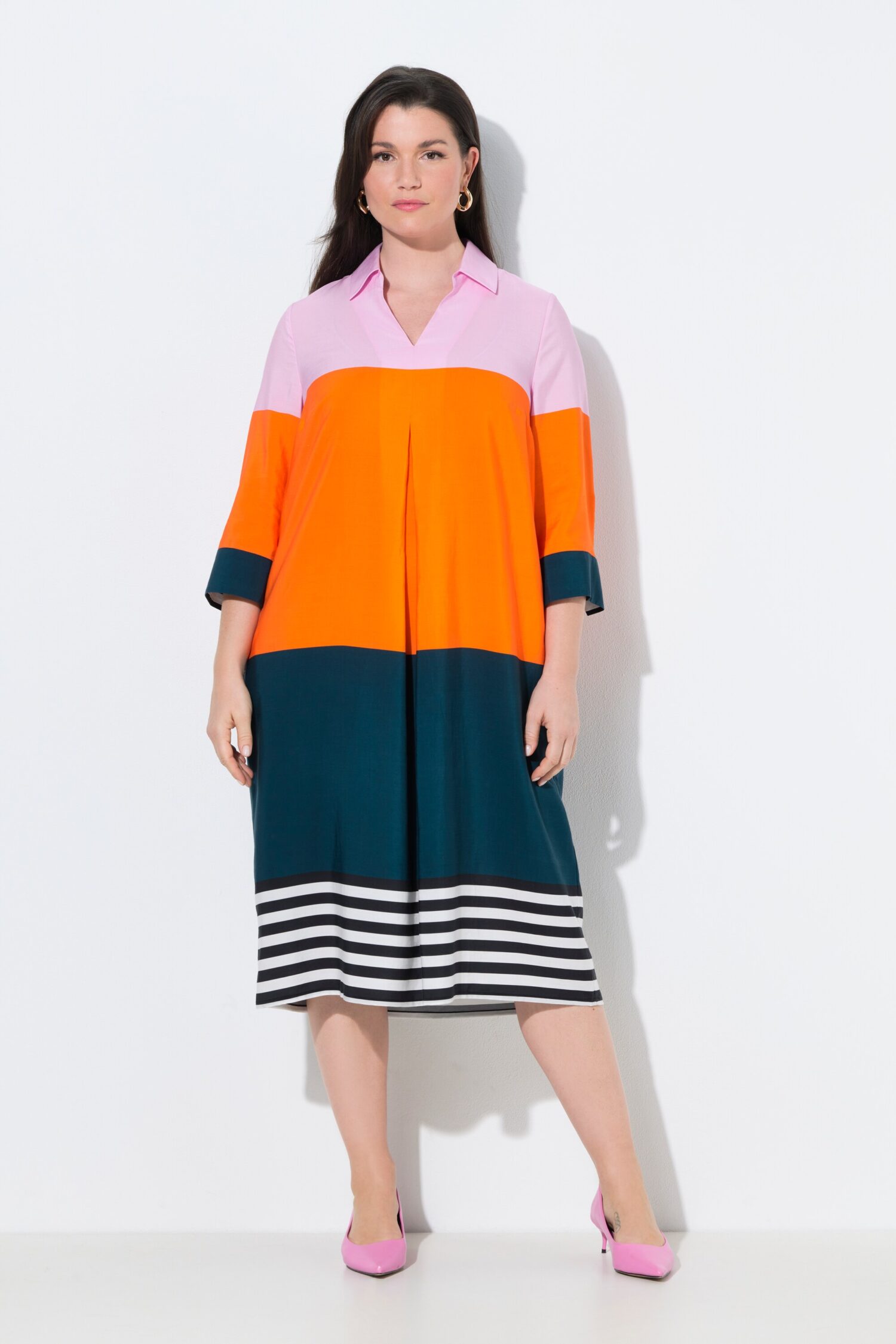 Φόρεμα σε γραμμή Α με color blocking και μανίκια 3/4