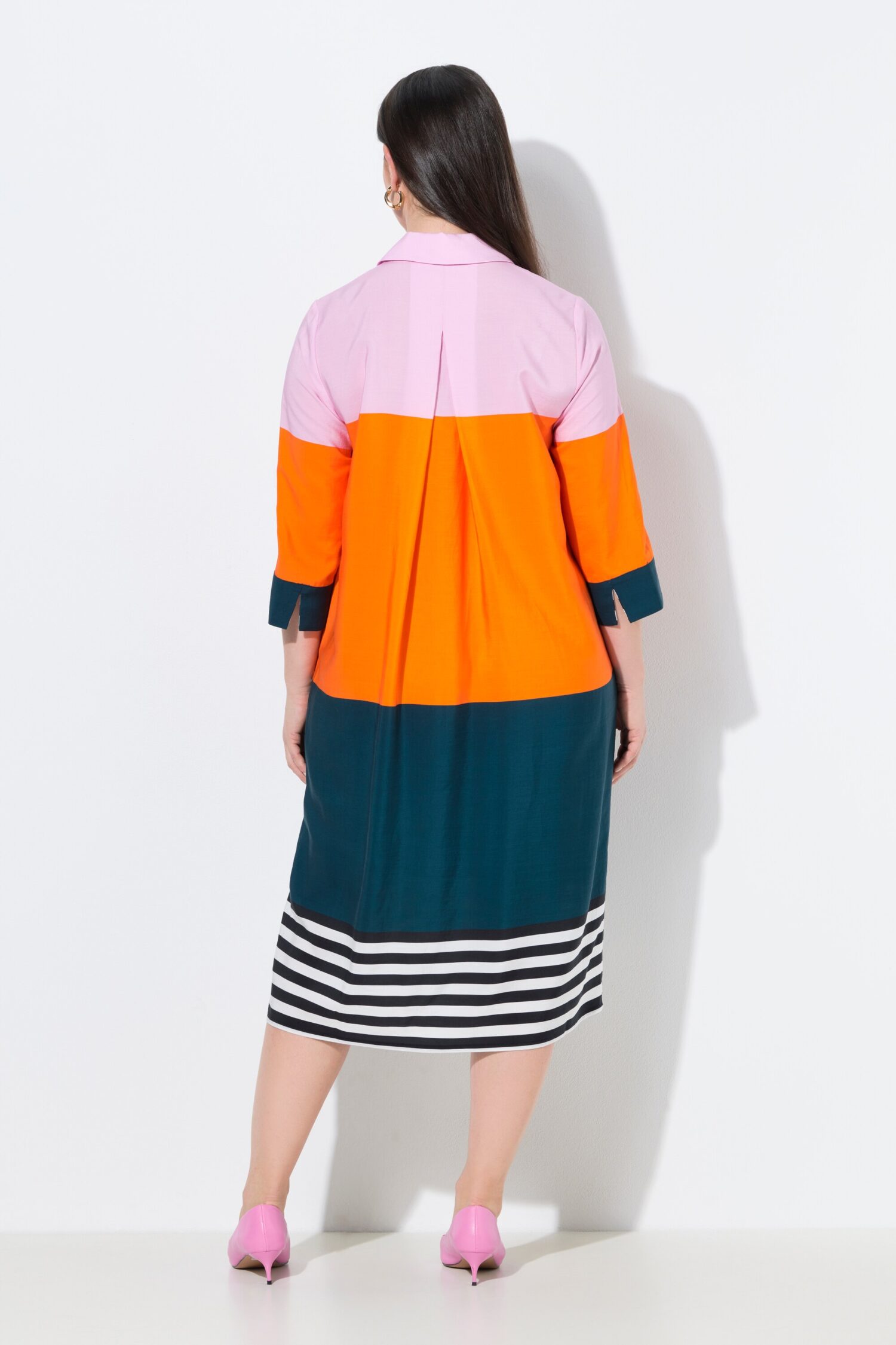 Φόρεμα σε γραμμή Α με color blocking και μανίκια 3/4