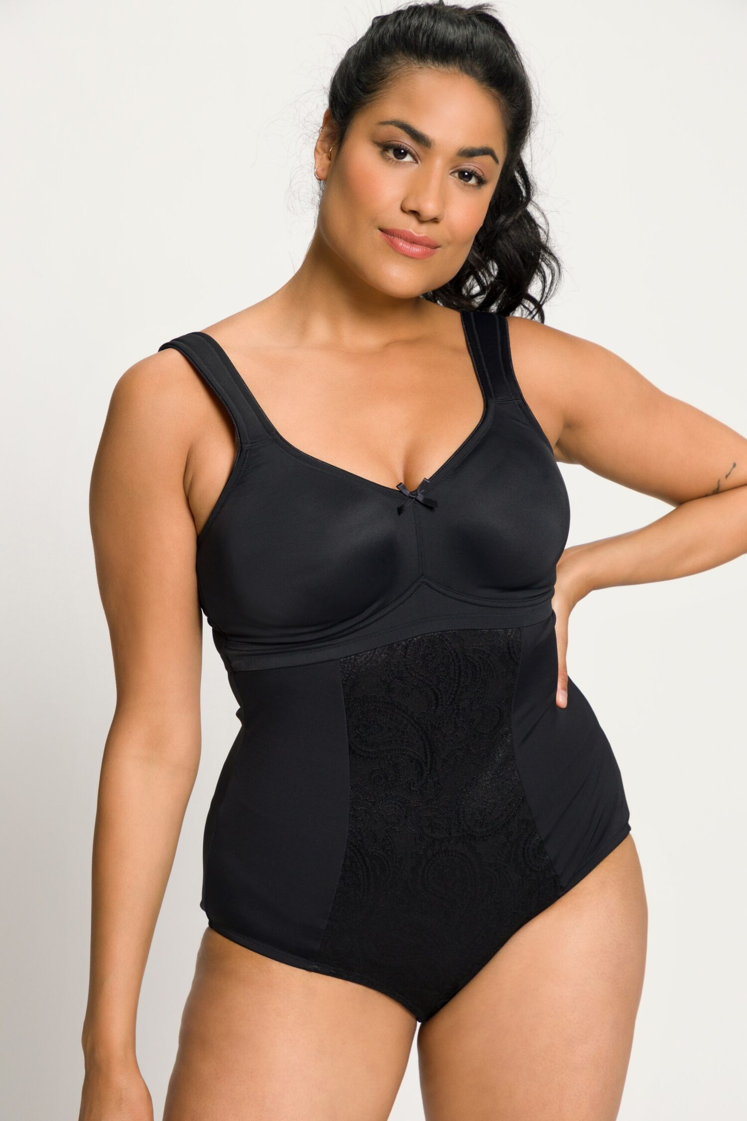 Κορμάκι shapewear χωρίς μπανέλες με ρυθμιζόμενες τιράντες