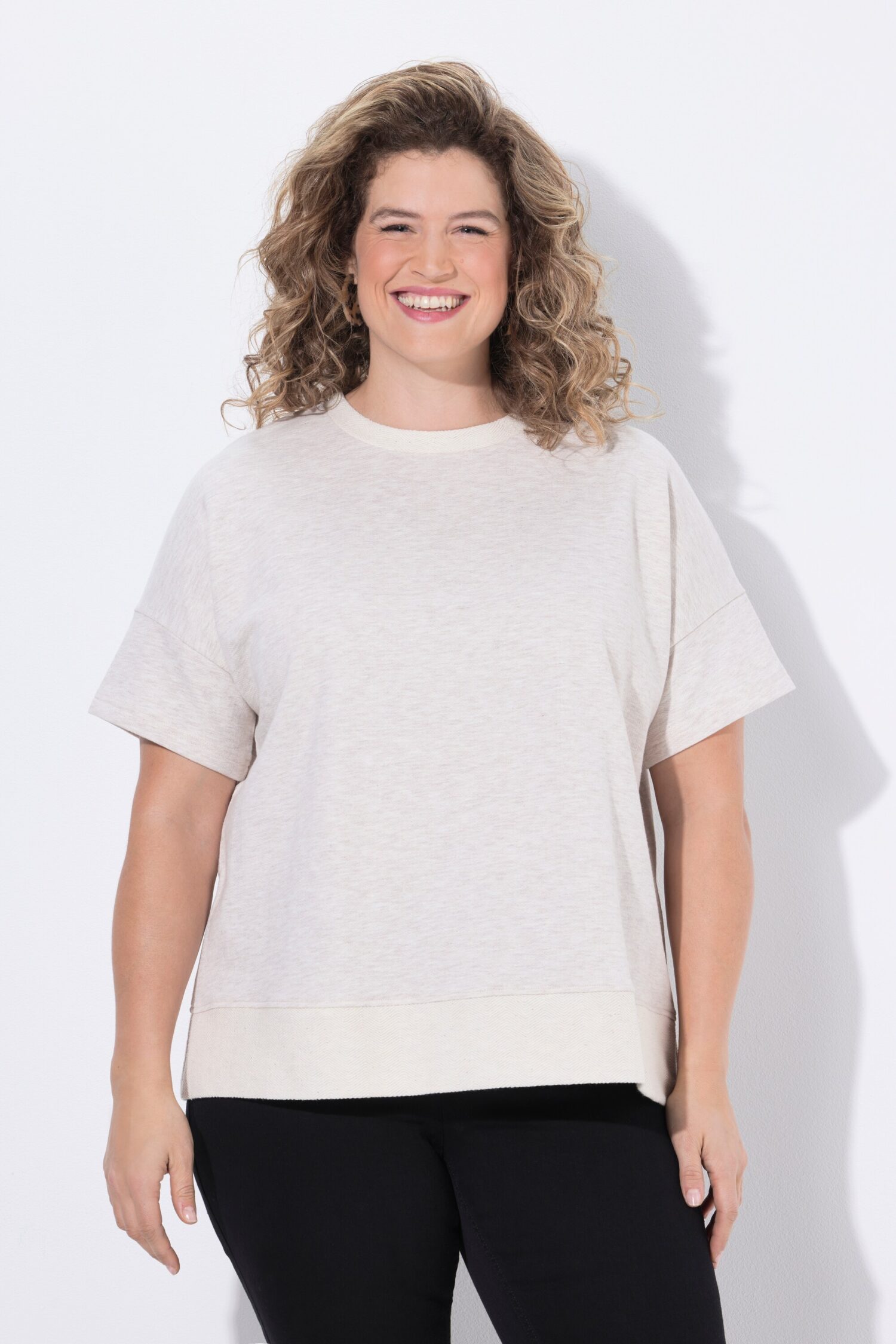 Μπλούζα φούτερ oversized με πλαϊνά σκισίματα