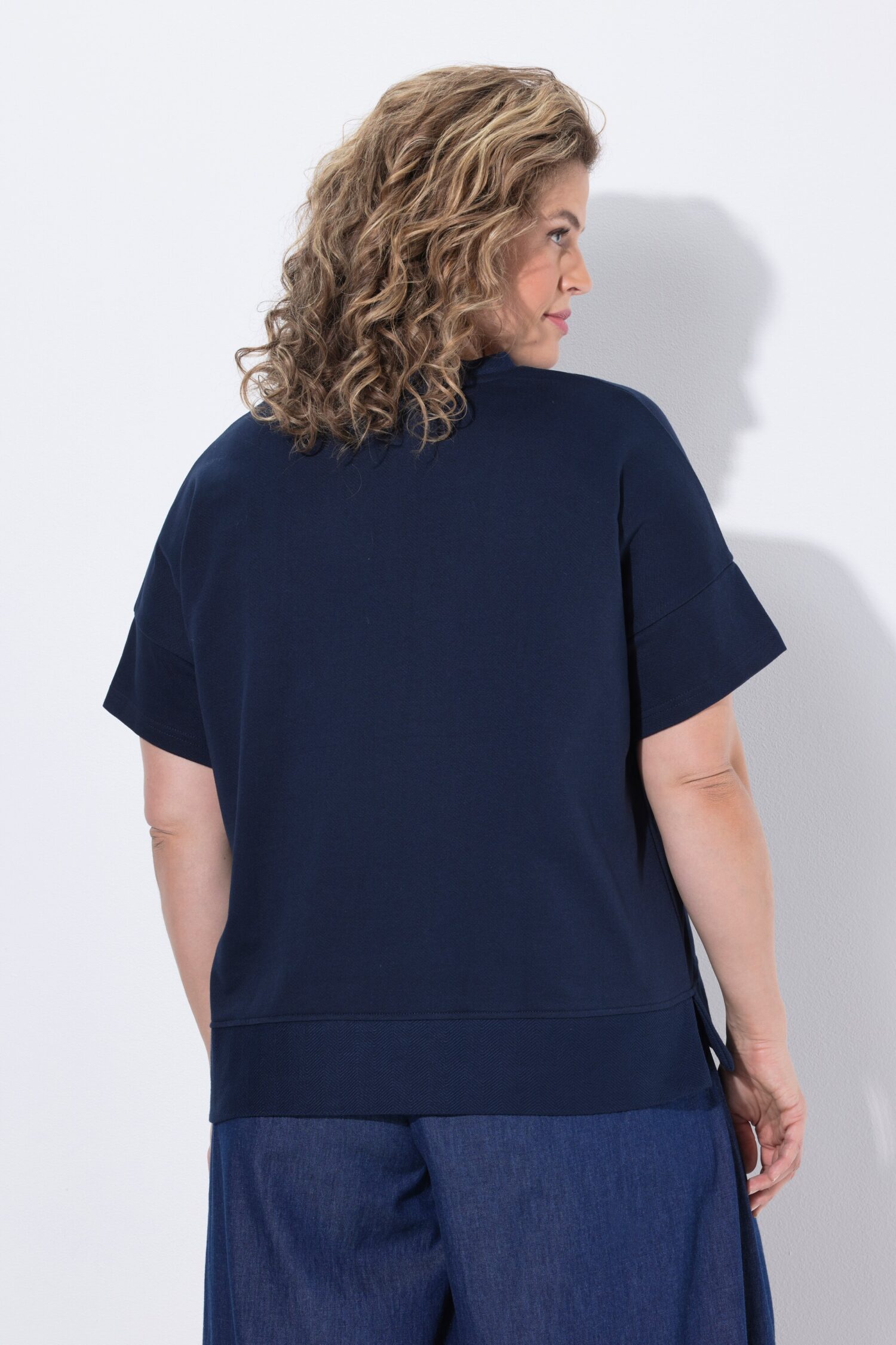 Μπλούζα φούτερ oversized με πλαϊνά σκισίματα