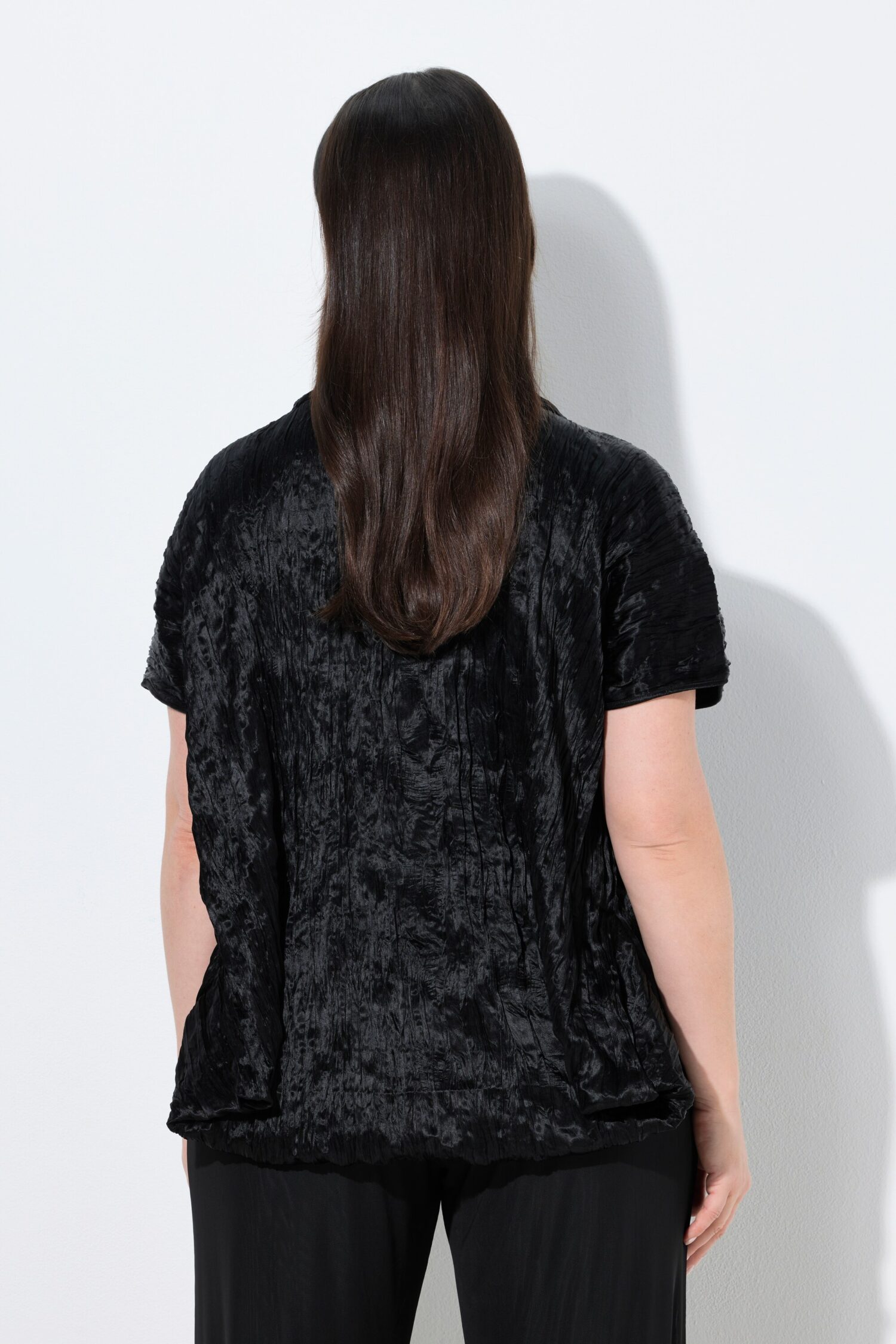 Μπλούζα oversized με crinkle λεπτομέρειες με φαρδύ γιακά