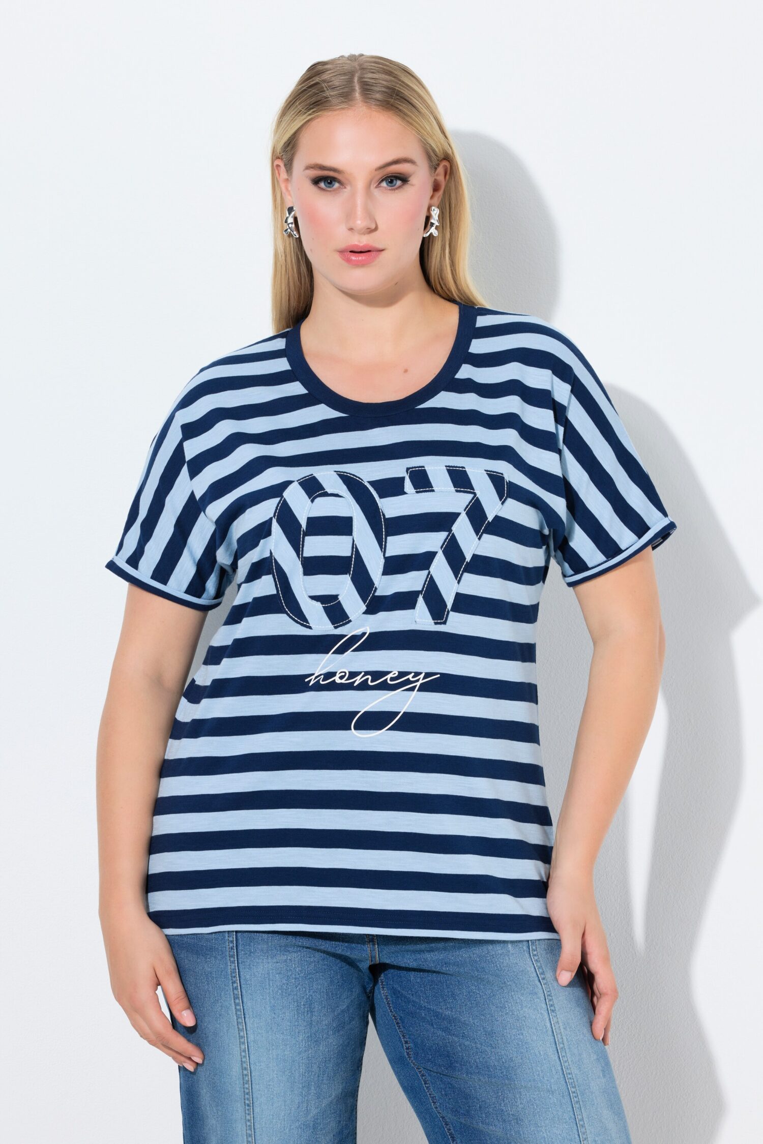Μπλούζα oversized, ριγέ με κέντημα και κοντά μανίκια