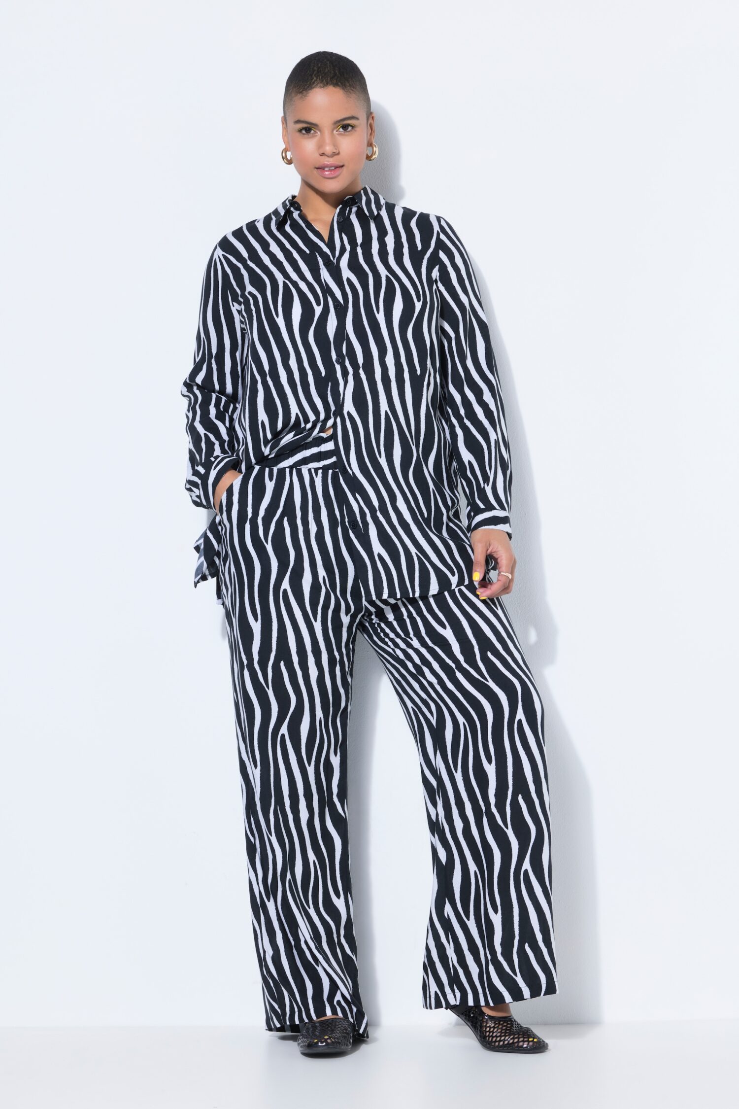 Παντελόνι Palazzo με animal print, ψηλόμεσο