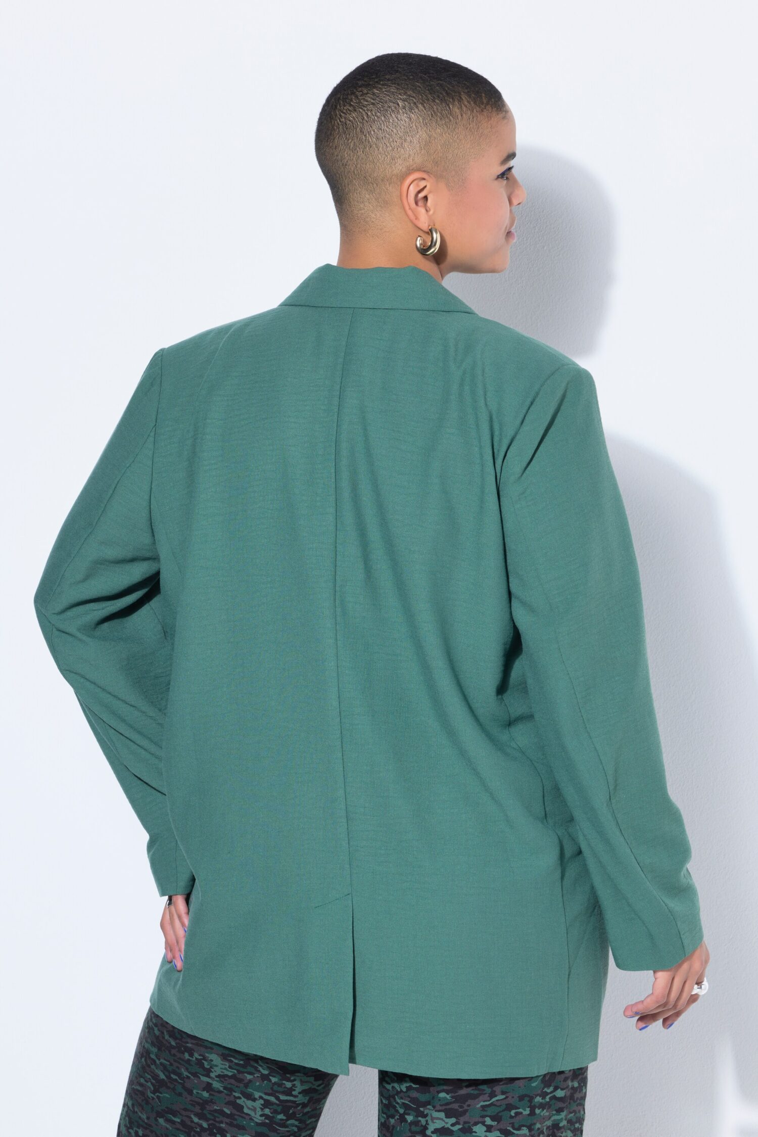 Σακάκι oversized με τσέπες και σκίσιμο στο πίσω μέρος
