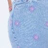 Τζιν παντελόνι mom fit με κέντημα sun