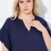 Φόρεμα oversized με πιέτες στη λαιμόκοψη