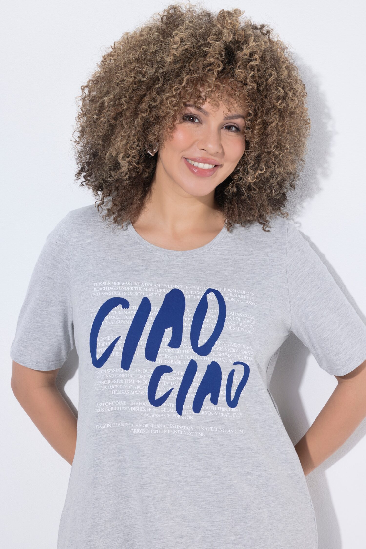 Μπλούζα "Ciao Ciao" με στρογγυλή λαιμόκοψη και κοντά μανίκια