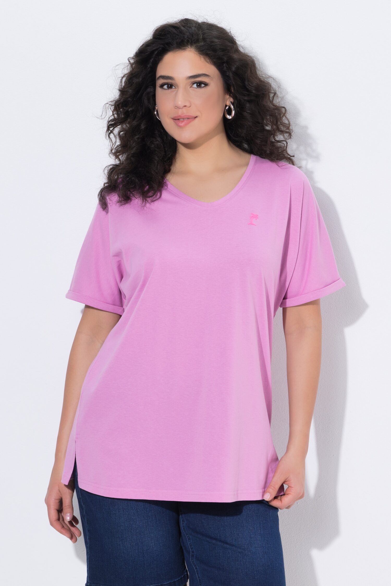Μπλούζα oversized με κοντά μανίκια και κέντημα στην πλάτη