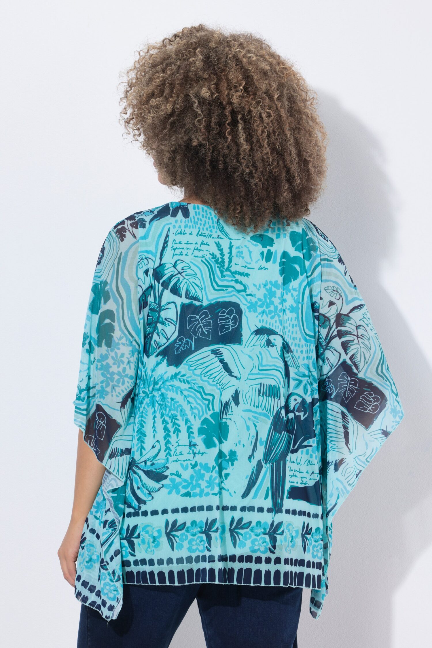 Μπλούζα oversized με layers κι αδιαφανές τοπ εσωτερικά