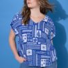 Μπλούζα oversized με tile print και κοντά μανίκια