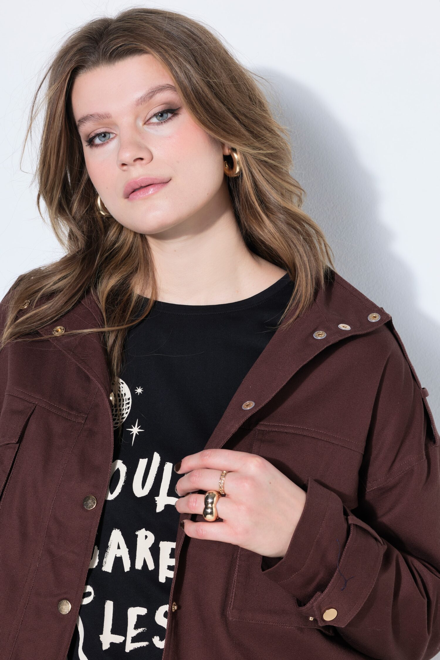 Μπουφάν oversized σε boxy fit με τσέπες