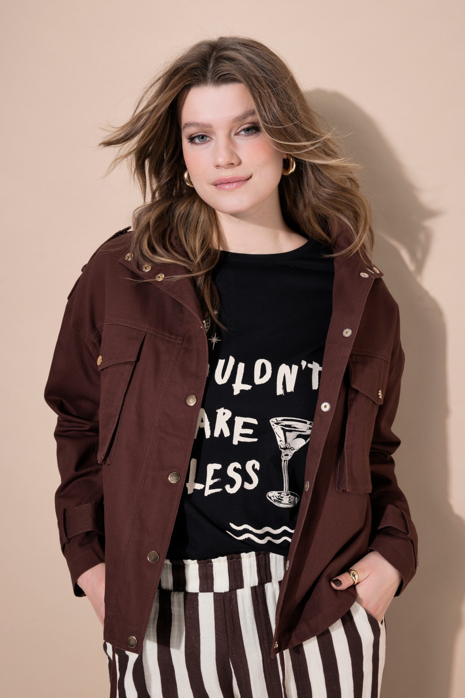 Μπουφάν oversized σε boxy fit με τσέπες