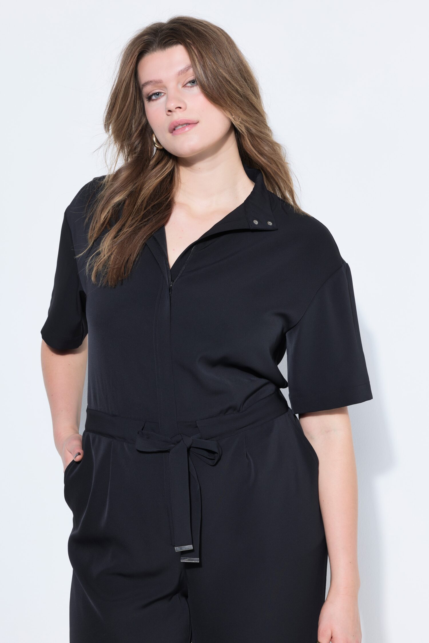 Ολόσωμη φόρμα oversized με γιακά και φερμουάρ