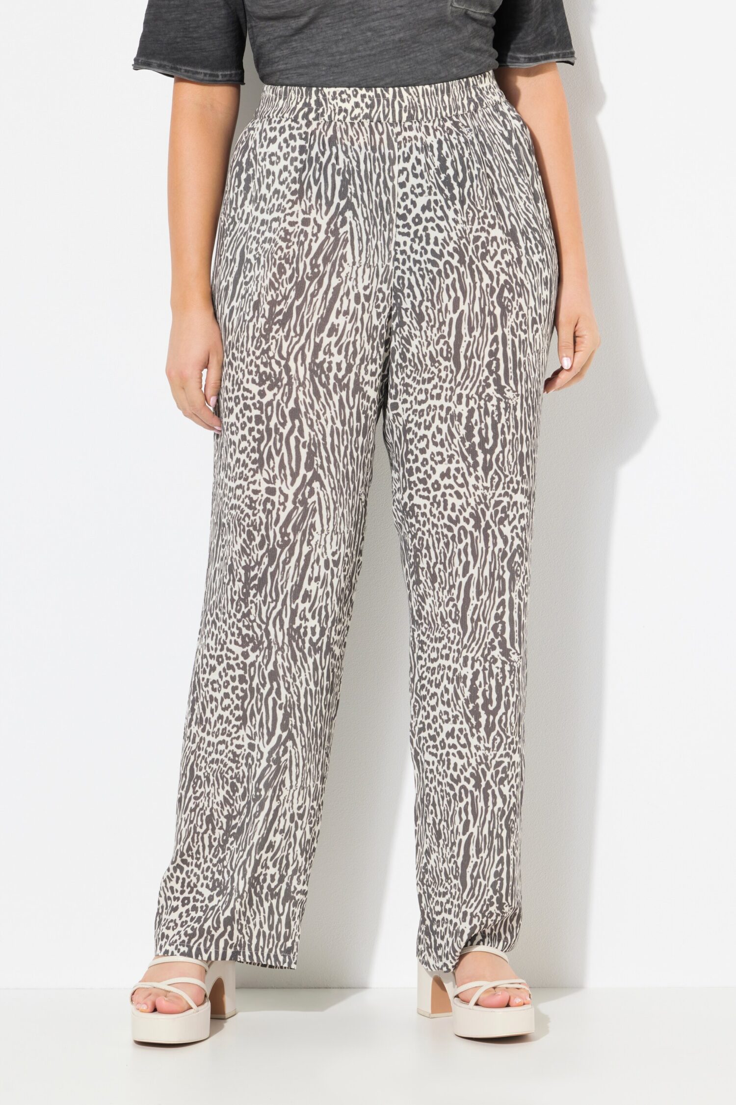 Παντελόνα με ελαστική μέση, τσέπες και animal print