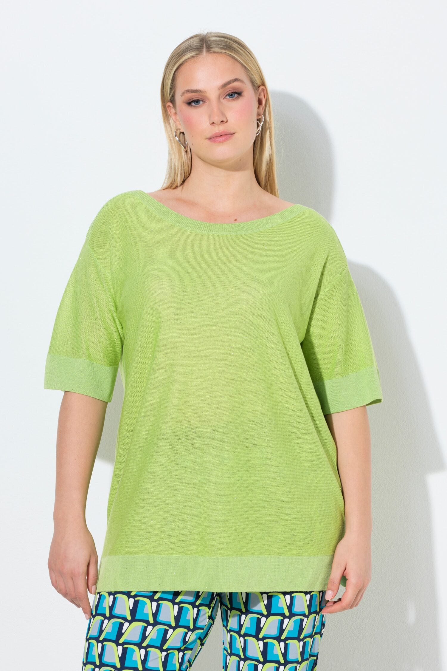 Πουλόβερ oversized από απαλή, λεπτή πλέξη με διακριτικά στρας