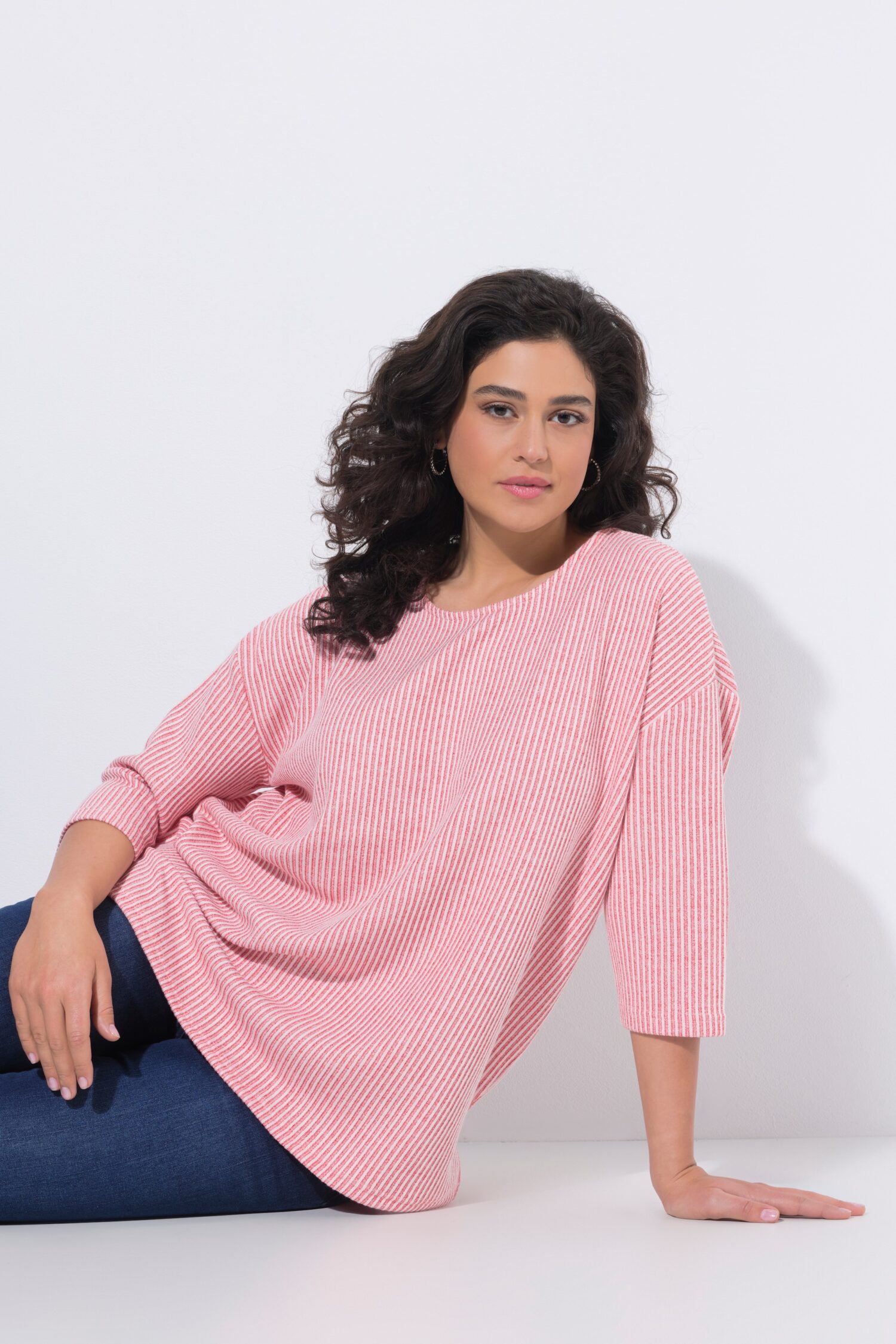 Πουλόβερ oversized, από λεπτής πλέξης ύφασμα με ριμπ υφή