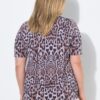 Μπλούζα με κλασική εφαρμογή και animal print