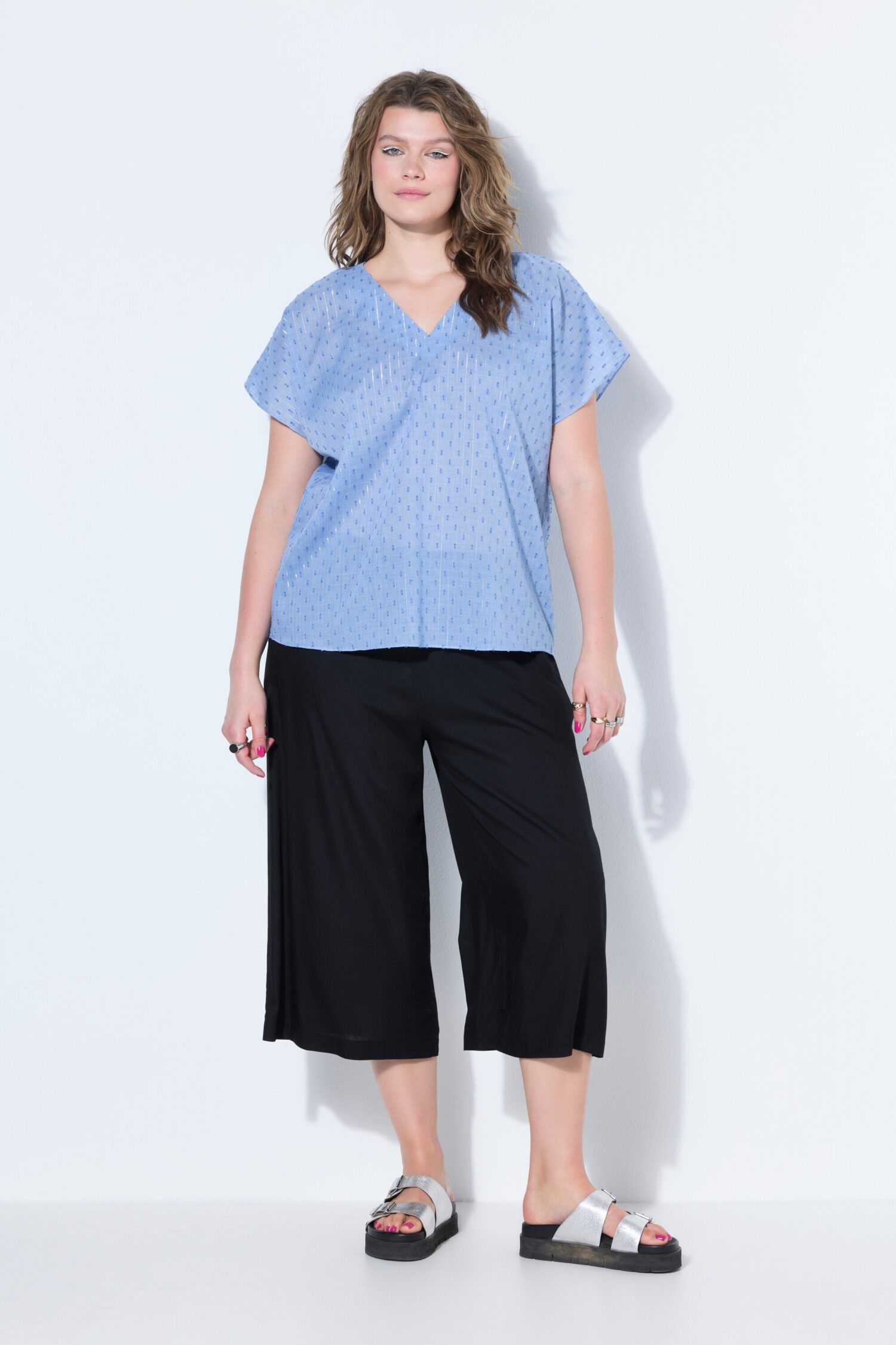 Μπλούζα oversized με γυαλιστερή λάμψη