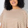 Μπλούζα ριγέ oversized με στρογγυλή λαιμόκοψη