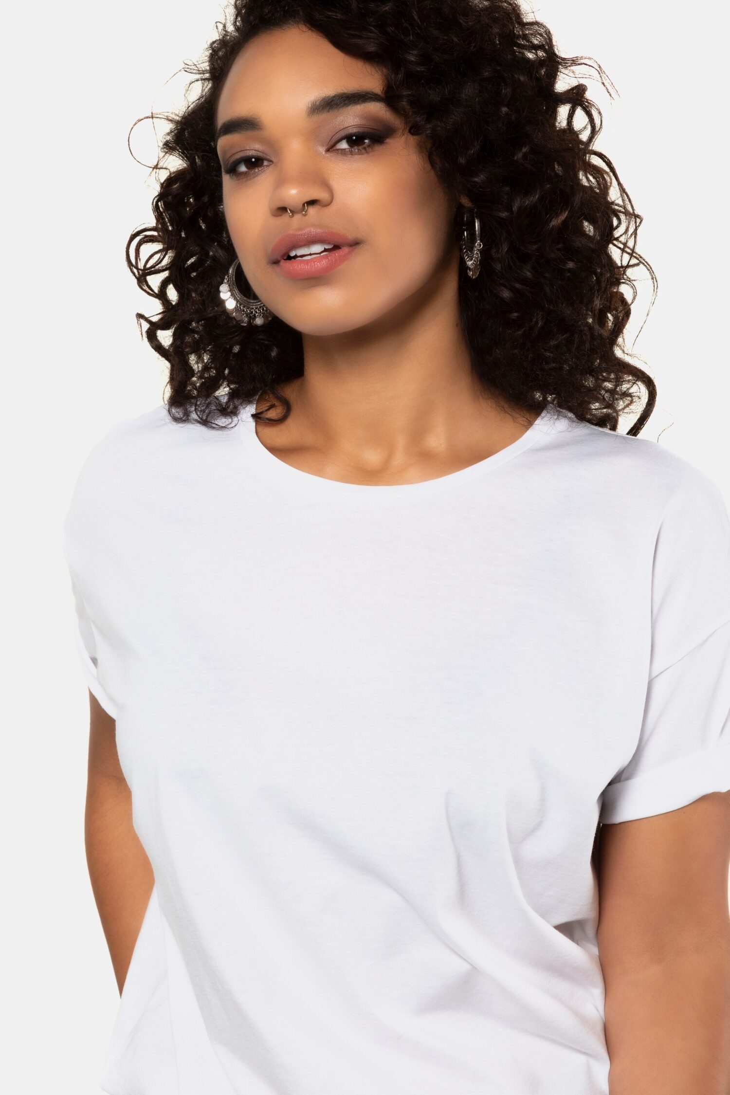 T-shirt Basic με στρογγυλή λαιμόκοψη