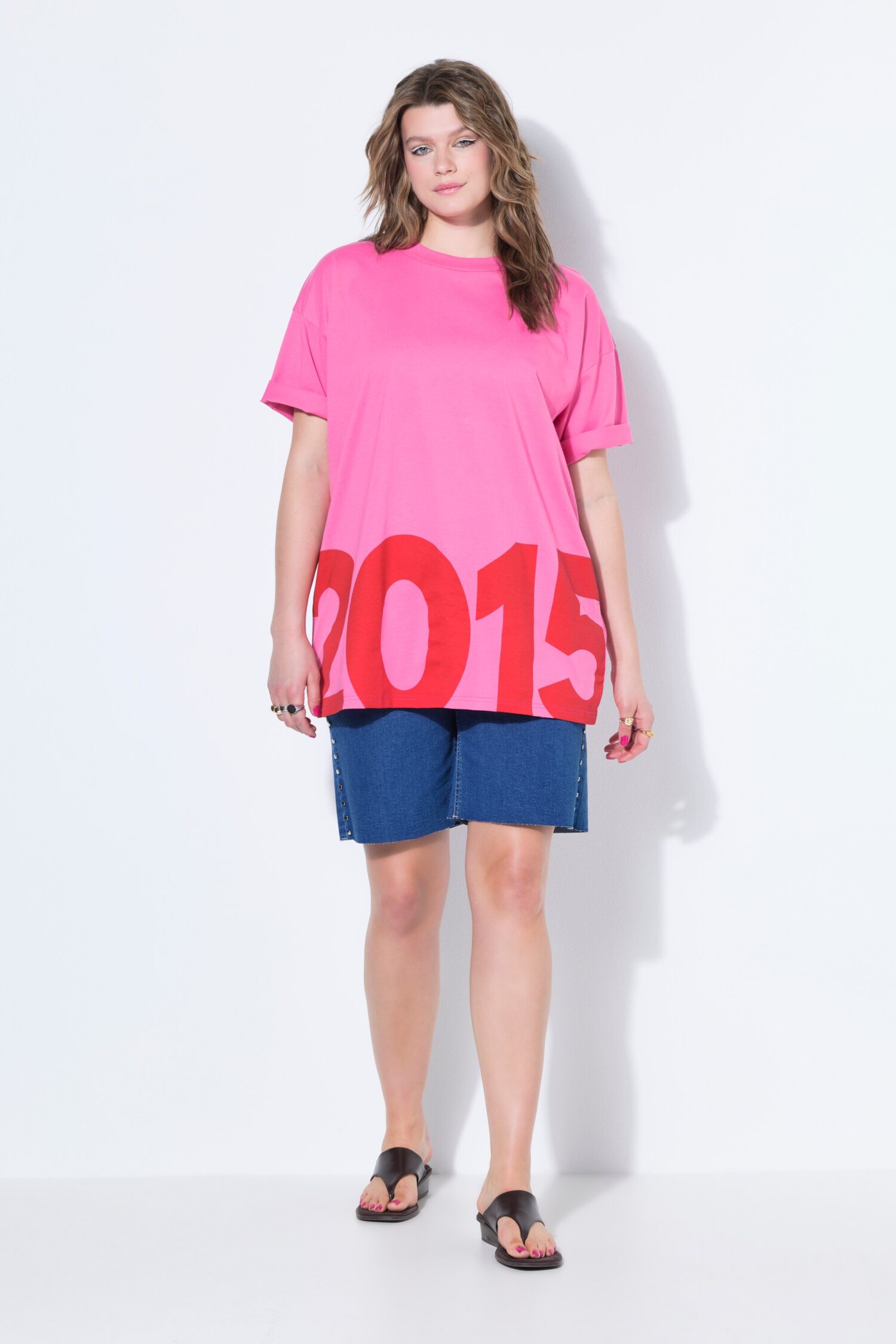 T-shirt oversized με σχέδιο 2015