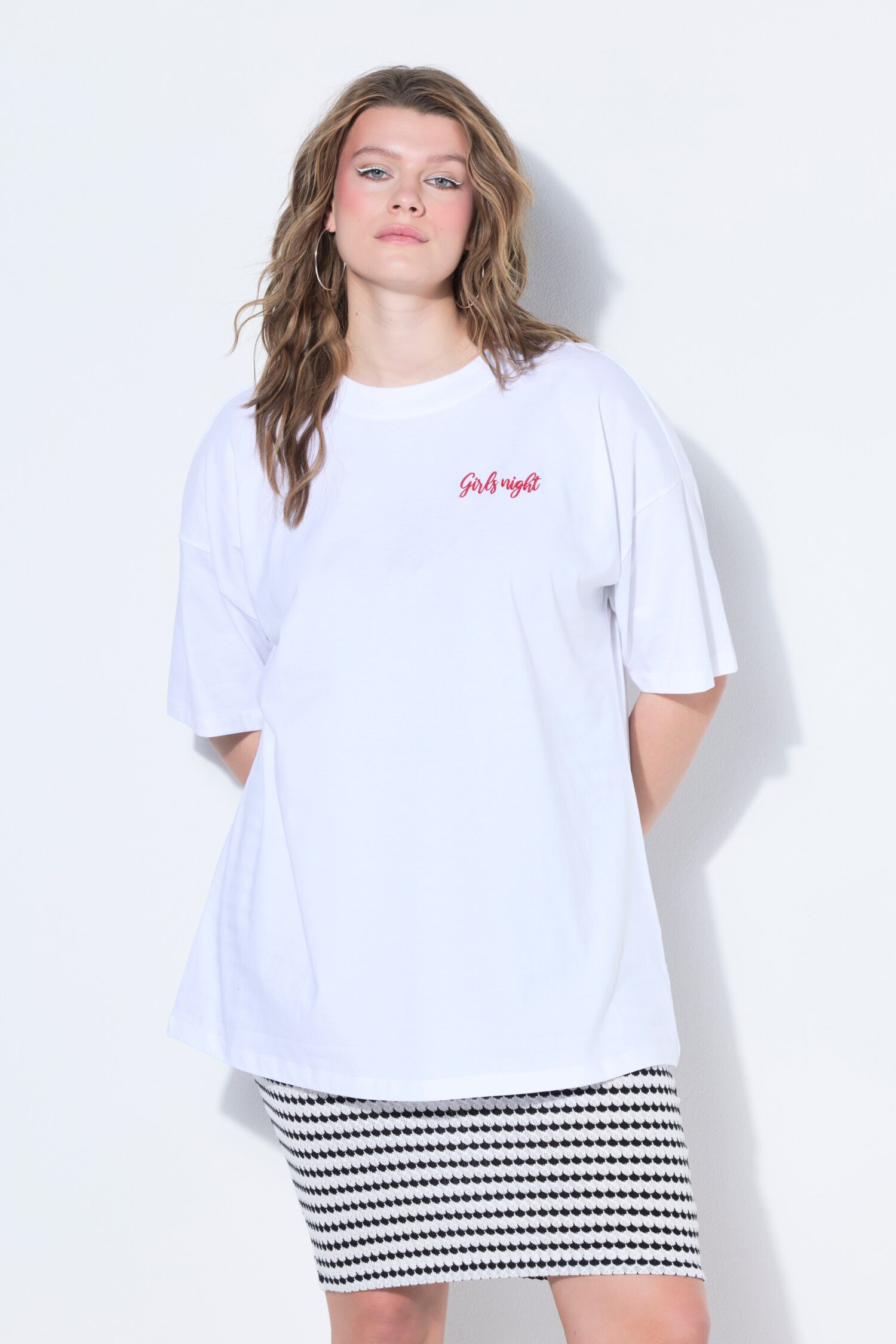 T-shirt oversized με τύπωμα Girls night