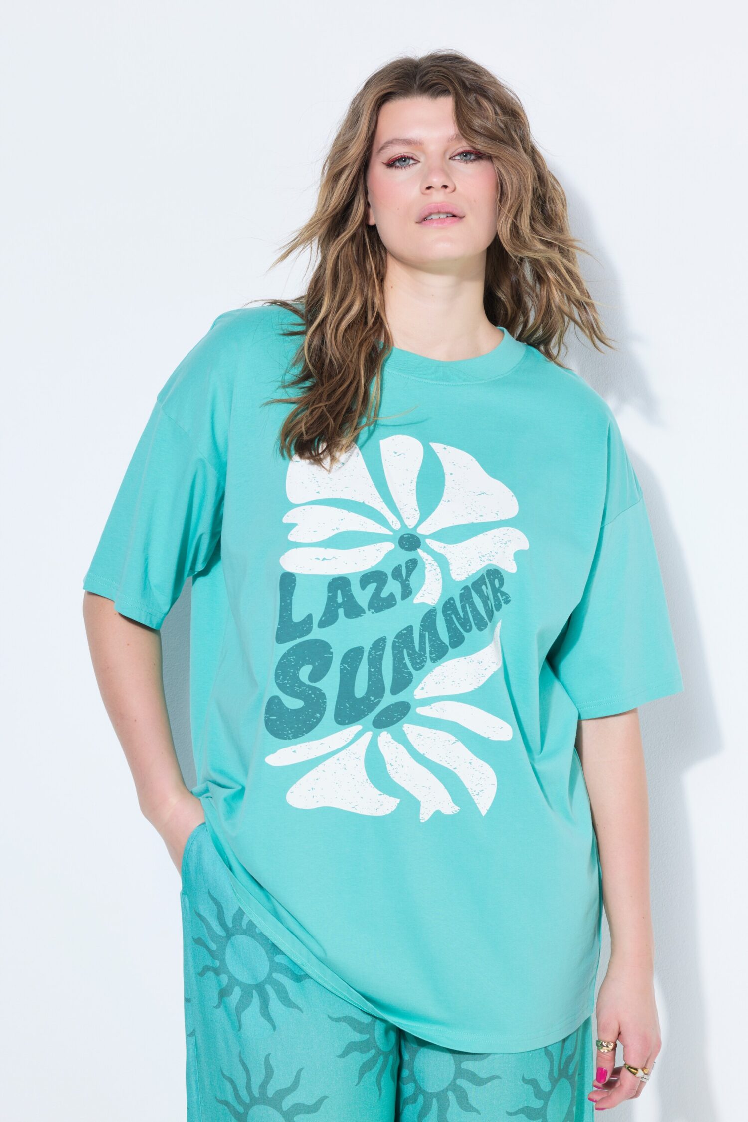 T-shirt oversized με τύπωμα lazy summer