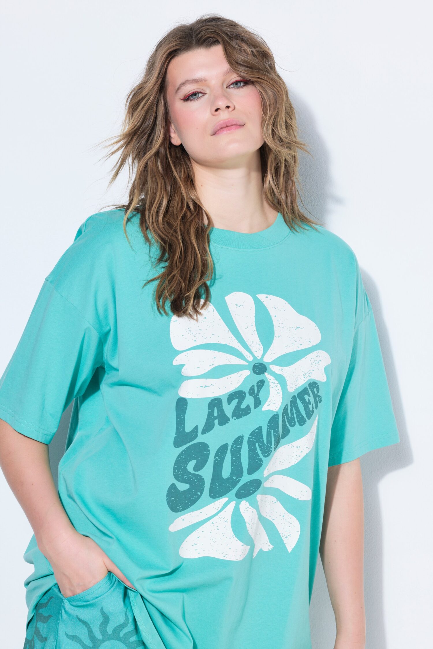 T-shirt oversized με τύπωμα lazy summer