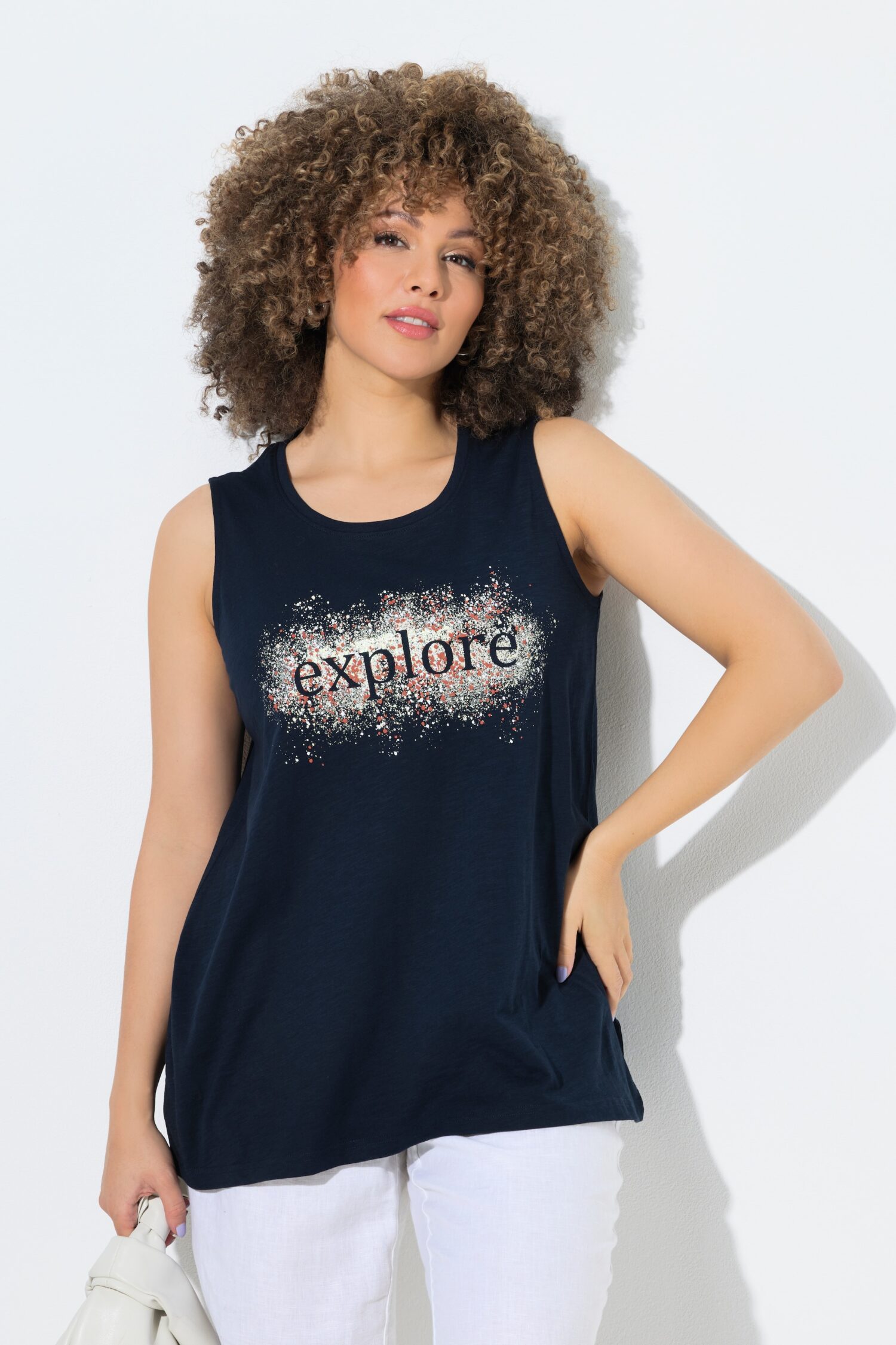 Τοπ αμάνικο σε γραμμή Α με τύπωμα "explore"