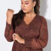 Φόρεμα πλισέ με croco print κι αδιαφανής επένδυση