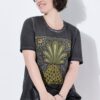 Μπλούζα με κοντά μανίκια και τύπωμα pineapple με στρας