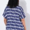 Μπλούζα oversized με κοντά μανίκια και σκίσιμο