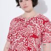 Μπλούζα oversized με λαιμόκοψη τουνίκ και κοντά μανίκια