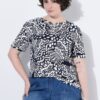 Μπλούζα oversized με λαιμόκοψη τουνίκ και κοντά μανίκια