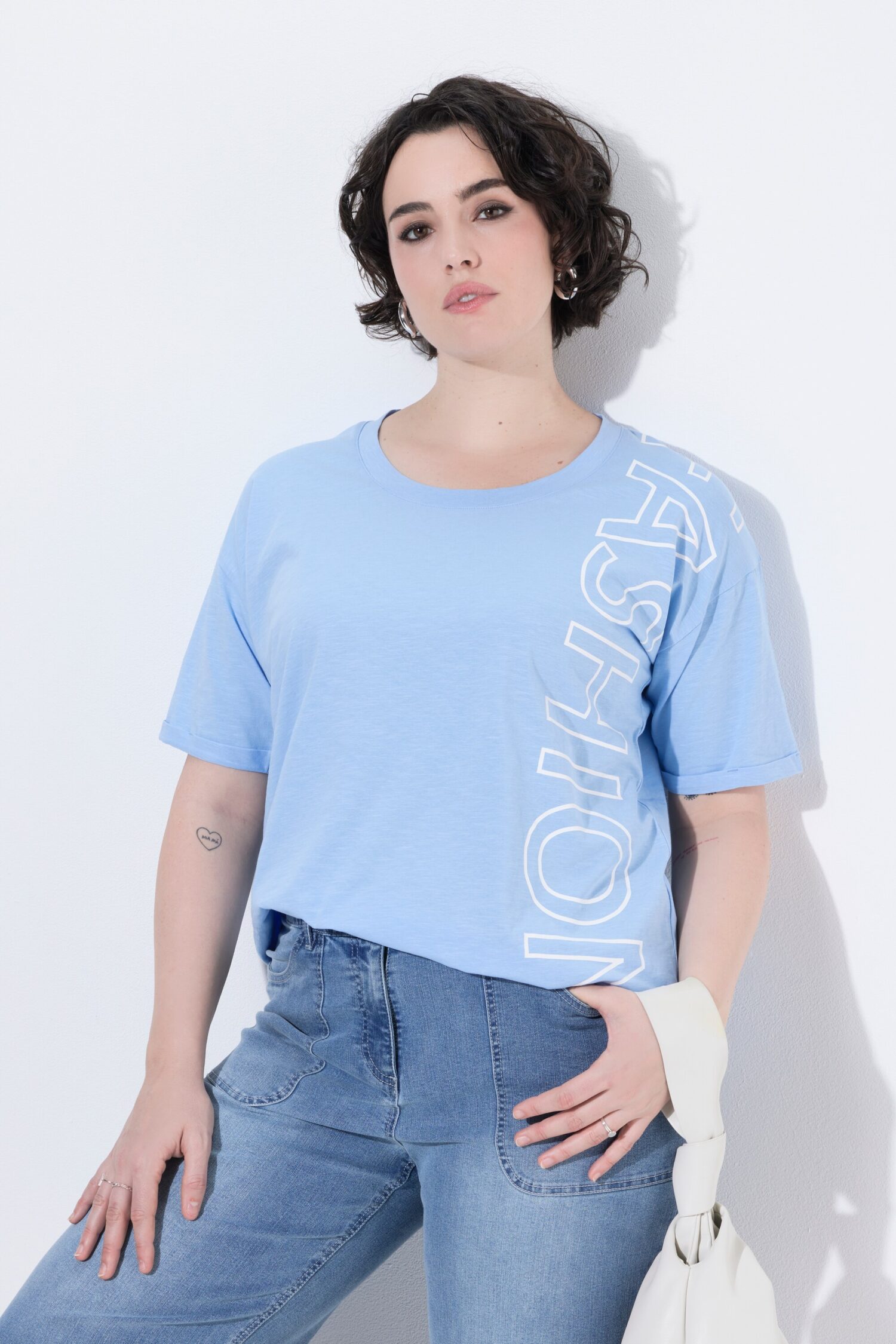 Μπλούζα oversized με στρογγυλή λαιμόκοψη και τύπωμα "Fashion"