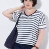 Μπλούζα ριγέ oversized με λαιμόκοψη V
