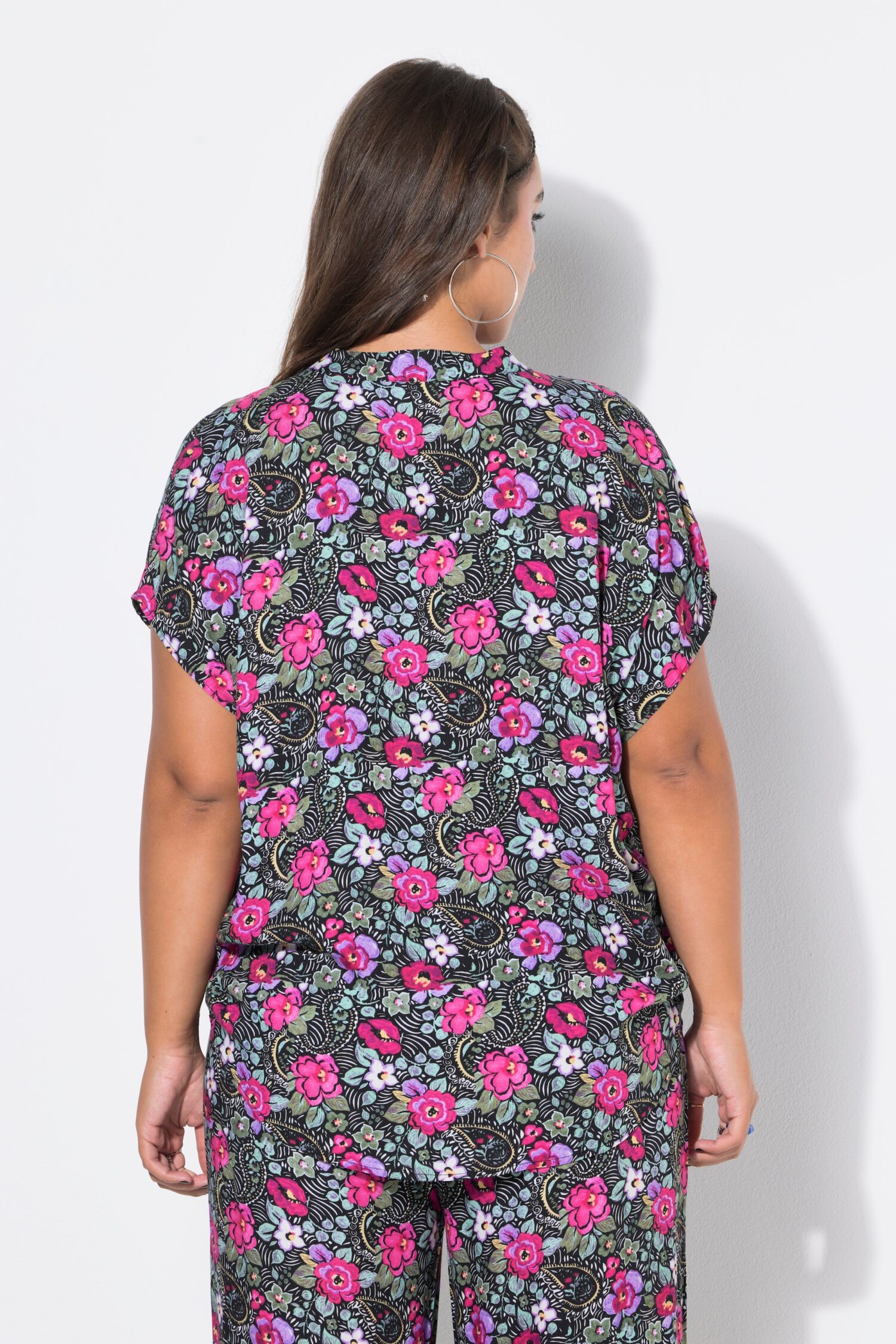 Μπλούζα σε στυλ πουκαμίσου oversized με λαιμόκοψη V και πιέτα
