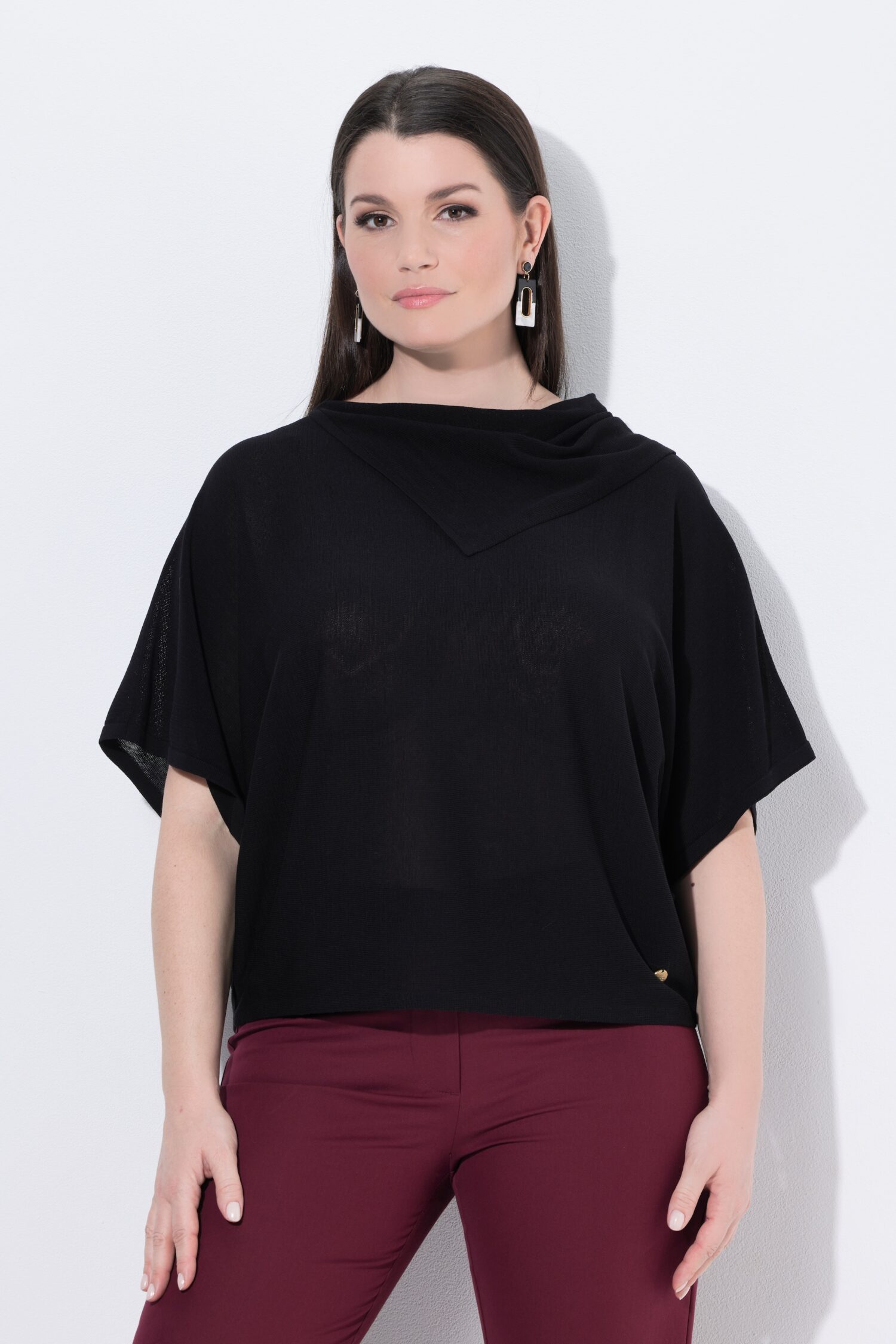 Πουλόβερ oversized, από απαλή πλέξη με όρθιο γιακά