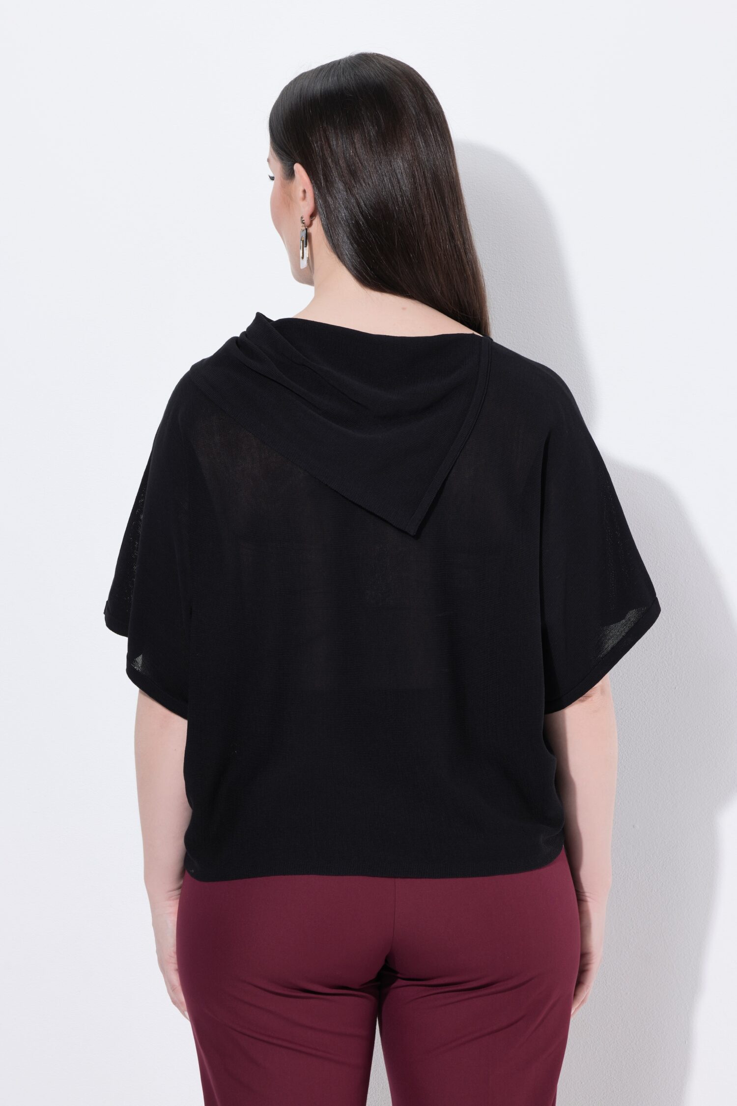 Πουλόβερ oversized, από απαλή πλέξη με όρθιο γιακά