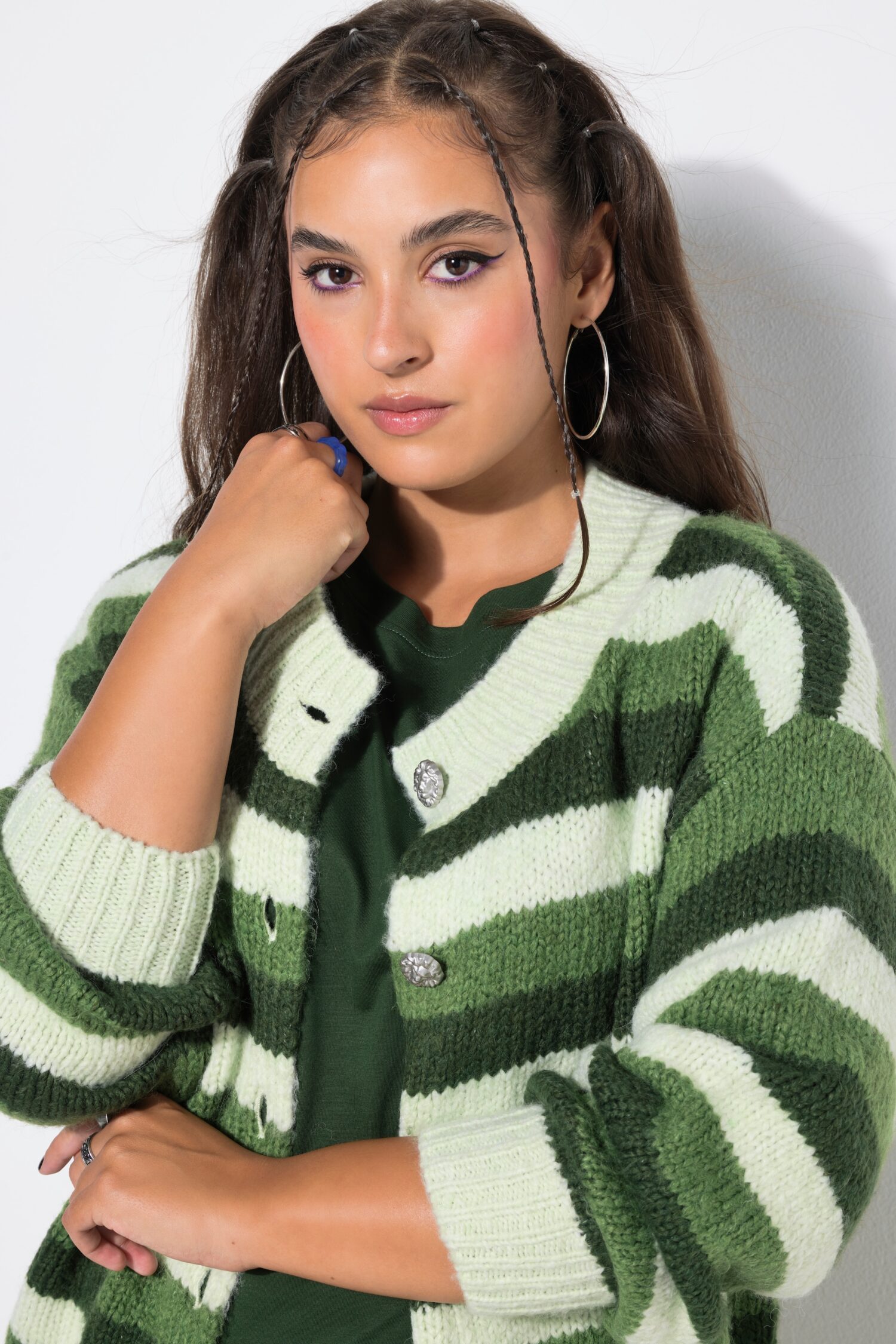 Ζακέτα oversized, πλεκτή με ριγέ σχέδιο και κουμπιά